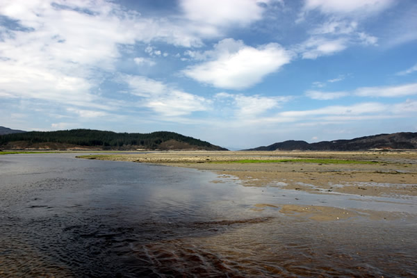 Self catering caravans on shore of Arivegaig Bay, Ardnamurchan Scotland Self catering caravans on shore of Arivegaig Bay, Ardnamurchan Scotland
